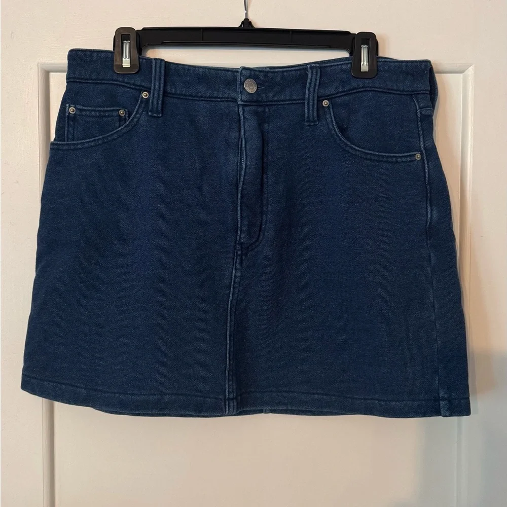 GAP Indigo Denim Apparel - Picture 2 of 4